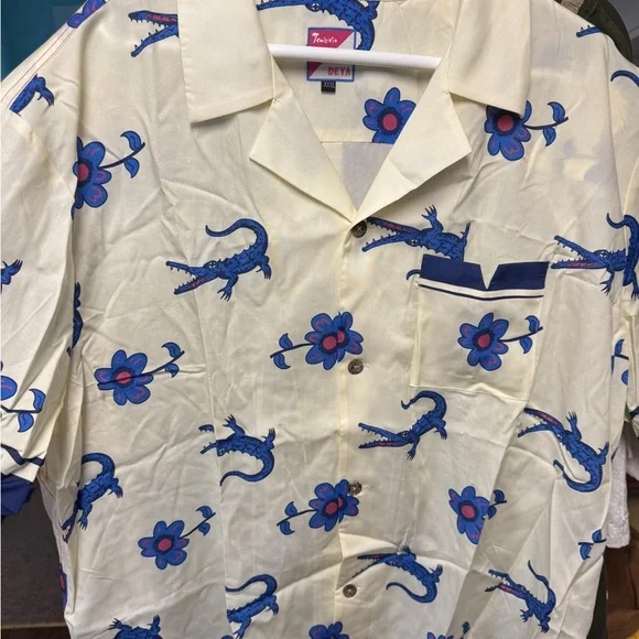 As seen on White Lotus! Tombolo’s Reptile Dysfunction shirt. Backordered online - Picture 7 of 9